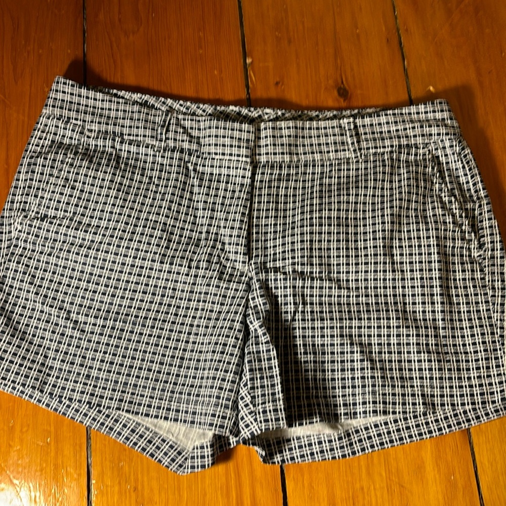 Crosshatched navy and white shorts, size 12